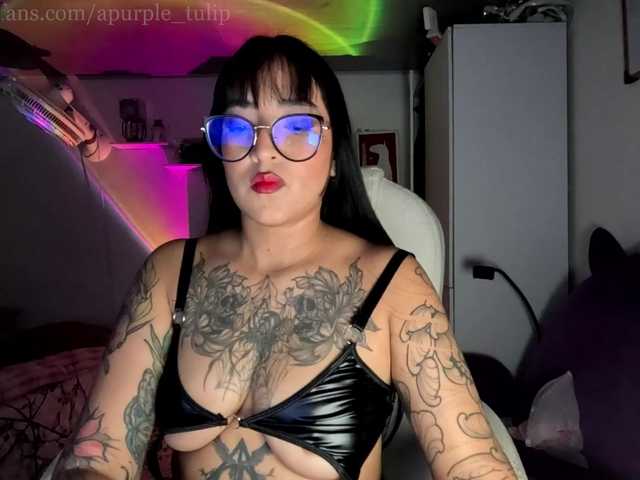apurpletulip live cam on BongaCams