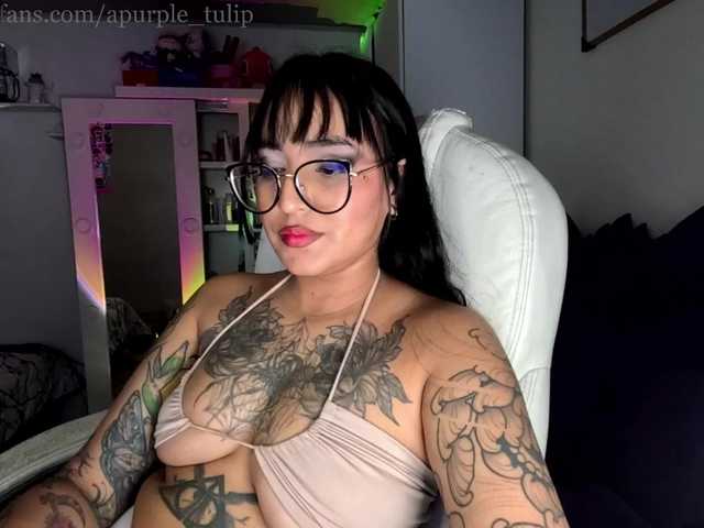 apurpletulip live cam on BongaCams