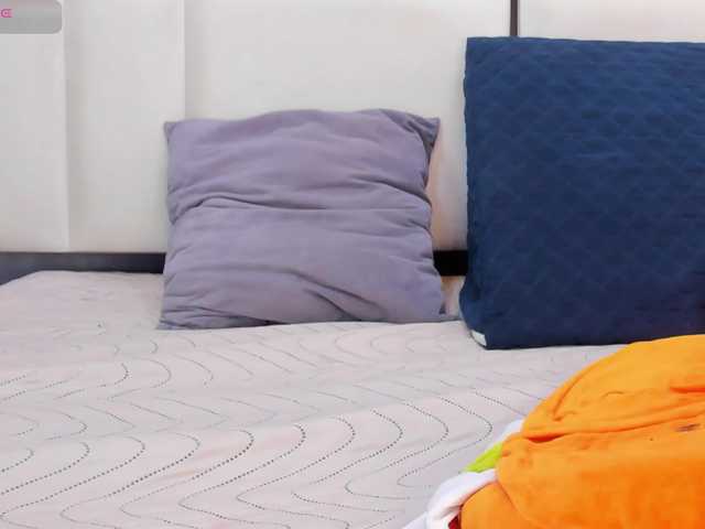 Tracy-Wright live cam