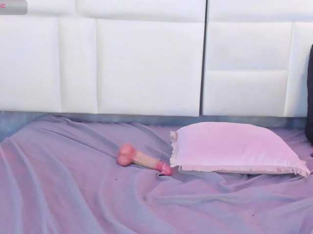 Tracy-Wright live webcam show