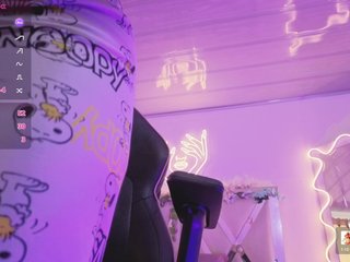 ZURY-TAY Porn Show