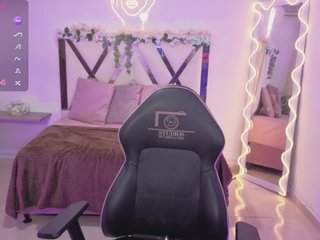 ZURY-TAY Porn Show