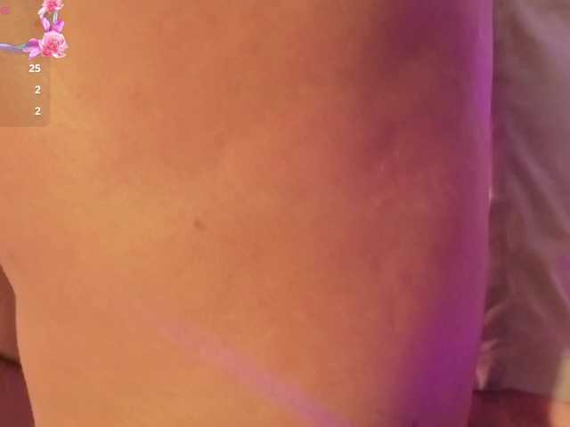 ZURY-TAY live cam on BongaCams
