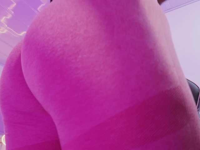 ZURY-TAY live cam on BongaCams