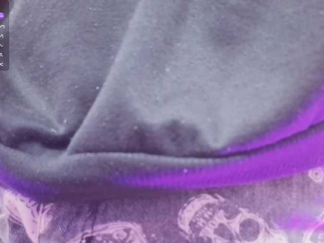 ZURY-TAY live cam on BongaCams