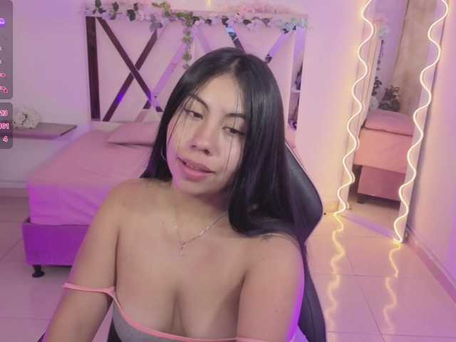 ZURY-TAY live cam on BongaCams
