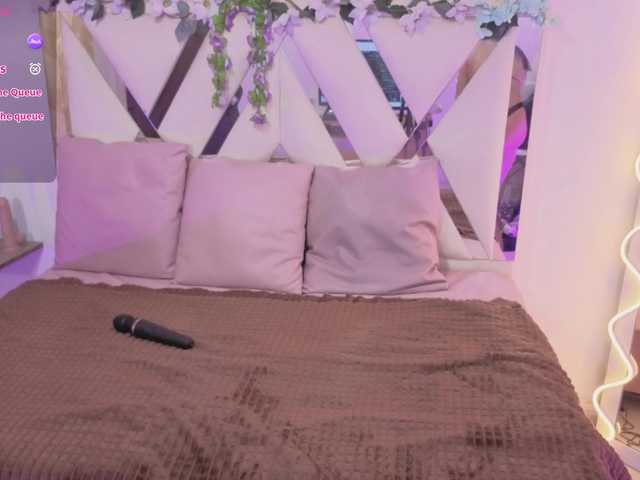 ZURY-TAY live cam on BongaCams