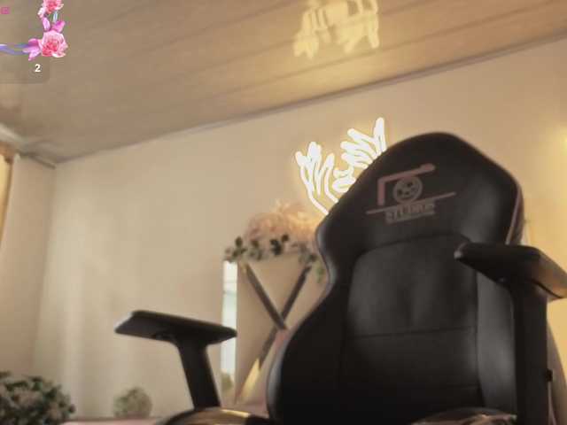ZURY-TAY live cam on BongaCams