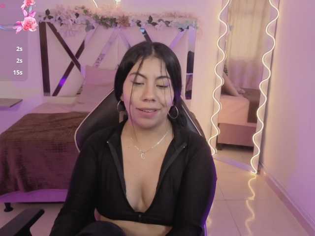 ZURY-TAY live cam on BongaCams