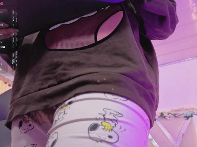 ZURY-TAY live cam on BongaCams