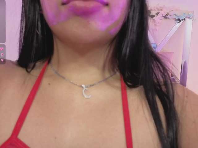 ZURY-TAY live cam on BongaCams