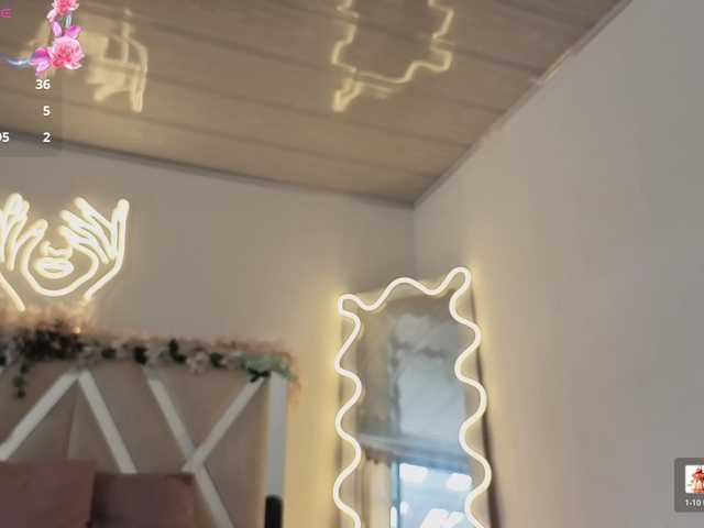 ZURY-TAY live cam on BongaCams