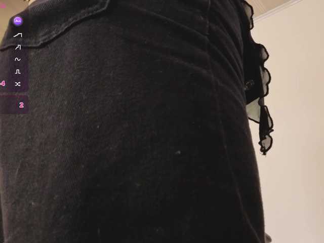 ZURY-TAY live cam on BongaCams
