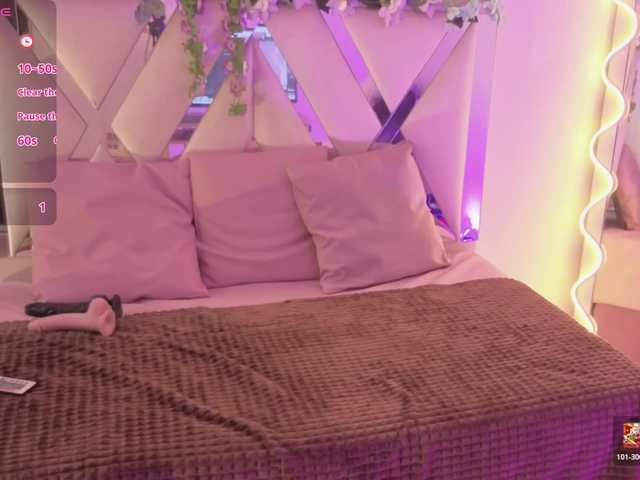 ZURY-TAY live cam on BongaCams