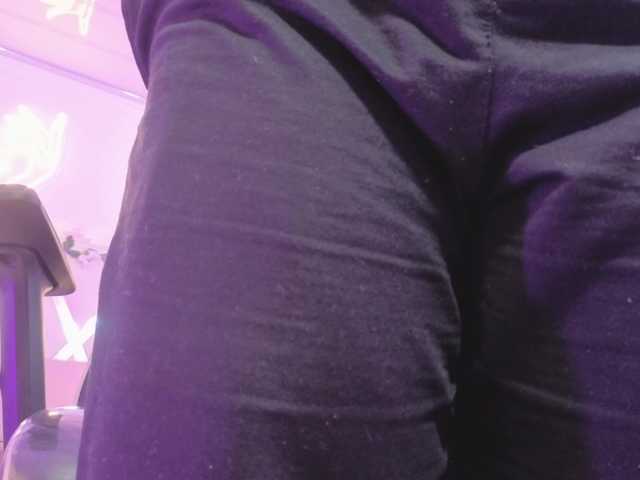 ZURY-TAY live cam on BongaCams