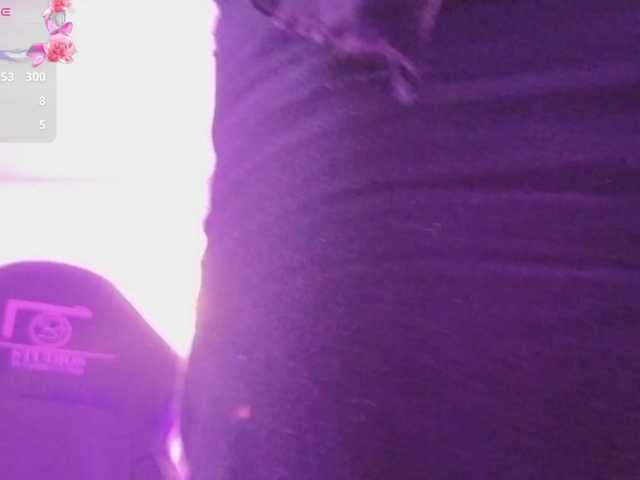 ZURY-TAY live cam on BongaCams