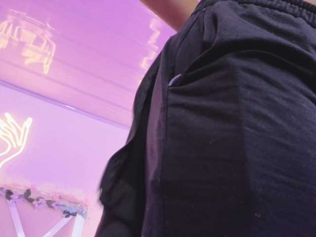 ZURY-TAY live cam on BongaCams