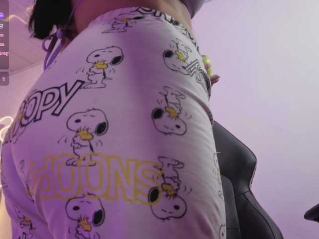 ZURY-TAY live cam on BongaCams