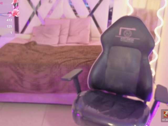 ZURY-TAY Live Cam su BongaCams