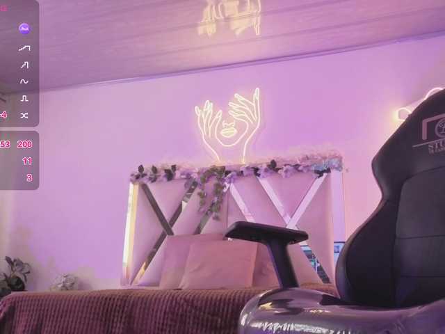 ZURY-TAY live cam on BongaCams