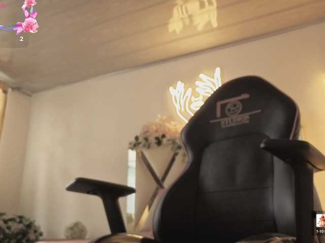 ZURY-TAY live cam on BongaCams