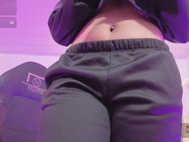 ZURY-TAY live cam on BongaCams