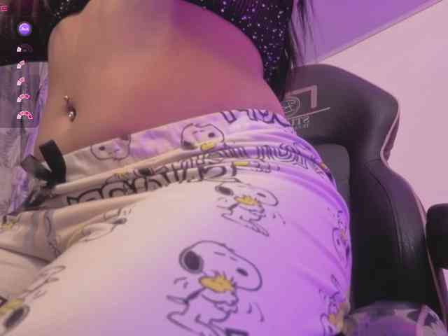 ZURY-TAY webcam