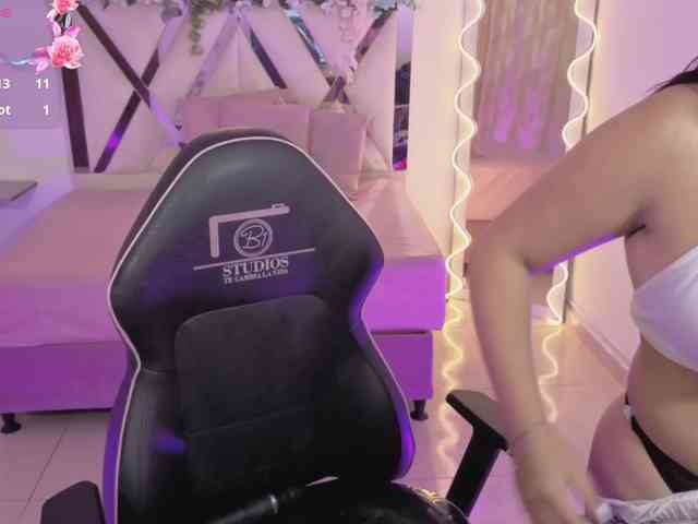 ZURY-TAY webcam