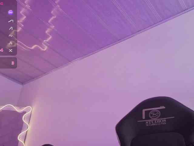 ZURY-TAY webcam