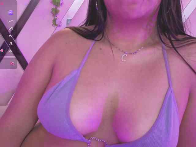 ZURY-TAY webcam