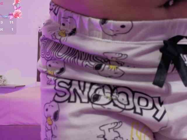 ZURY-TAY webcam
