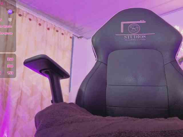 ZURY-TAY webcam