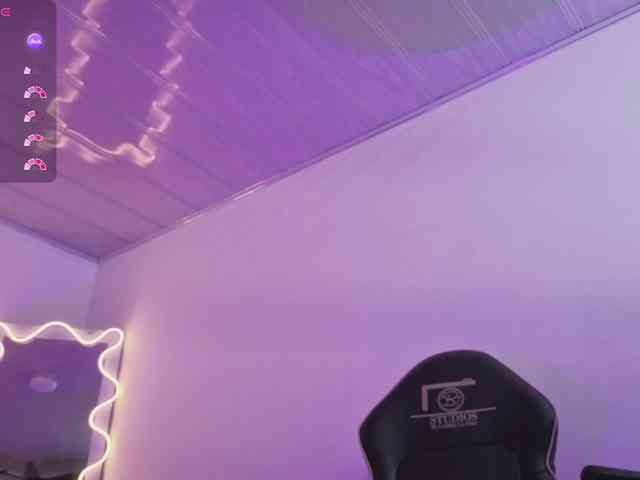 ZURY-TAY webcam