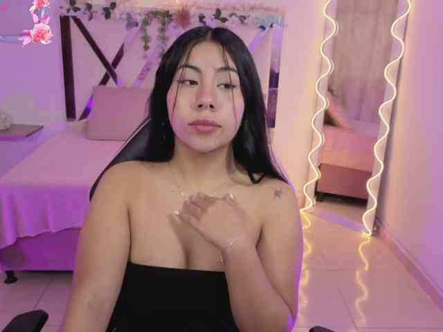 ZURY-TAY webcam