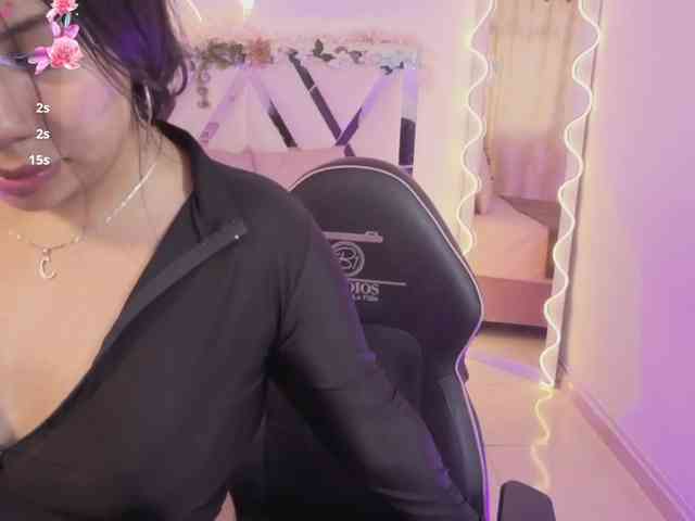 ZURY-TAY webcam
