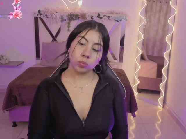 ZURY-TAY webcam