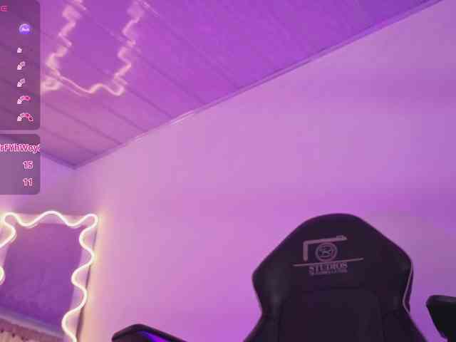 ZURY-TAY webcam