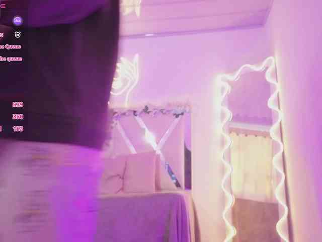 ZURY-TAY webcam