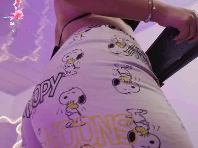 ZURY-TAY webcam