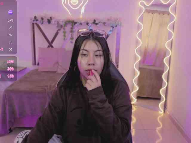 ZURY-TAY webcam