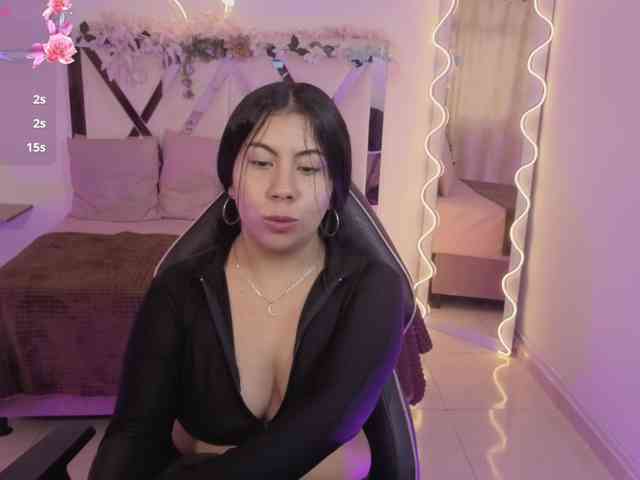 ZURY-TAY webcam