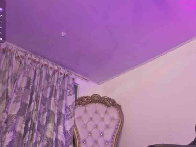 ZURY-TAY webcam