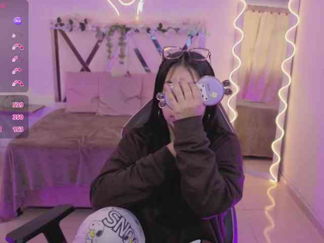 ZURY-TAY webcam