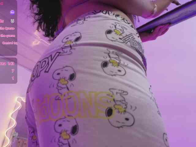 ZURY-TAY webcam