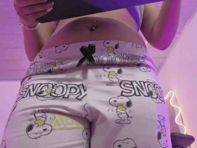 ZURY-TAY webcam