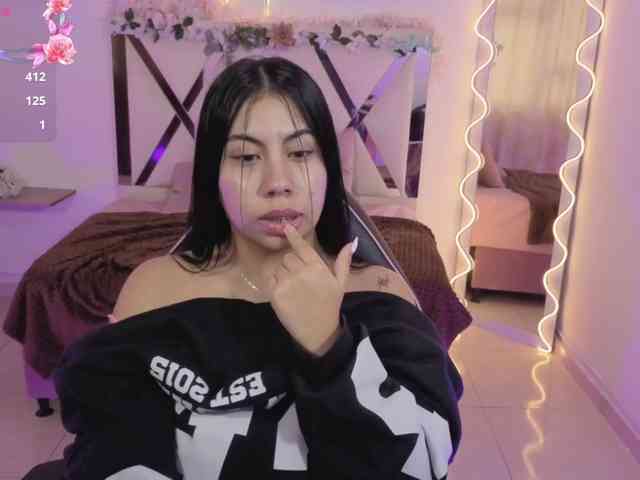 ZURY-TAY webcam