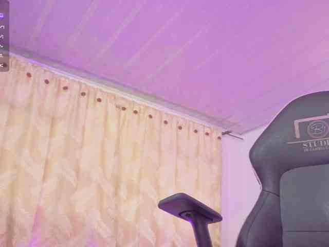 ZURY-TAY webcam