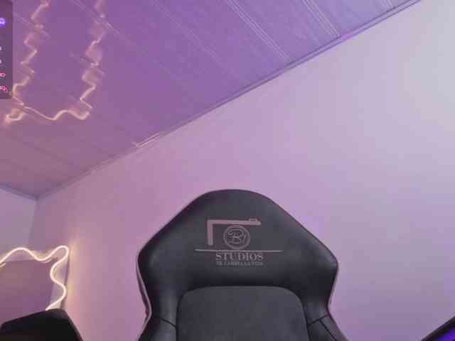 ZURY-TAY webcam