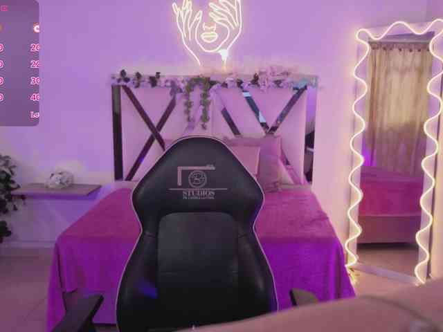 ZURY-TAY webcam