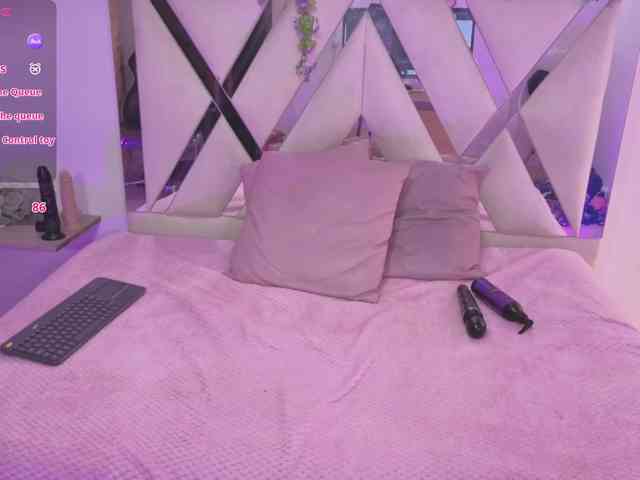 ZURY-TAY webcam